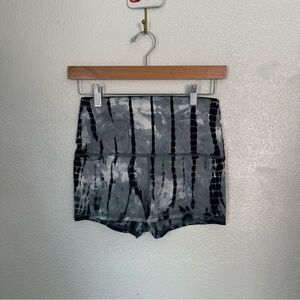 Lotus Tribe Tie Dye High Waisted Yoga Booty Shorts Medium